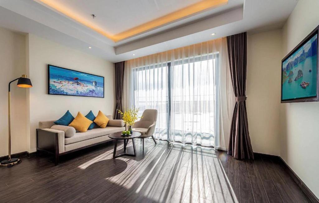 The 1108 Sapphire Ha Long Apartment Екстериор снимка